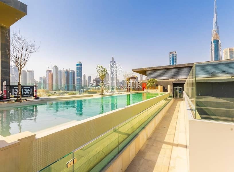 10 Lavish+Huge 1BR | Rooftop Pool | Ready to Move