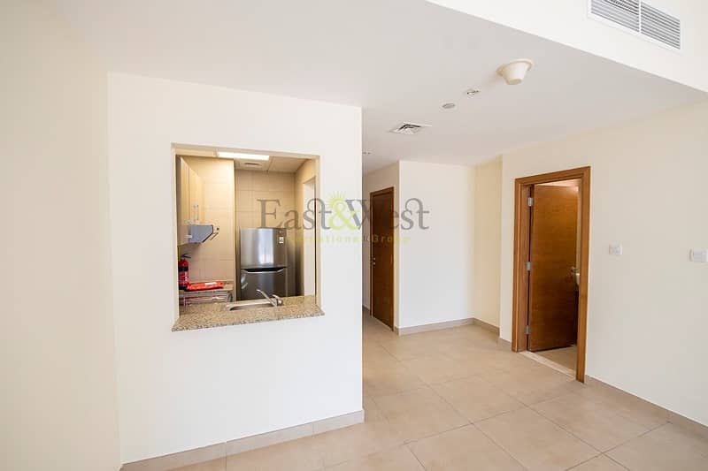 5 Spacious 1 BR  Direct from the owner