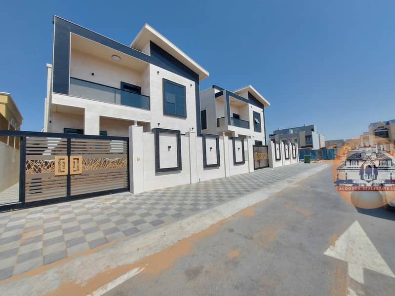 Modern villa for sale on the neighbor street, super deluxe finishing, freehold for all nationalities, at a very suitable price and the price is negoti