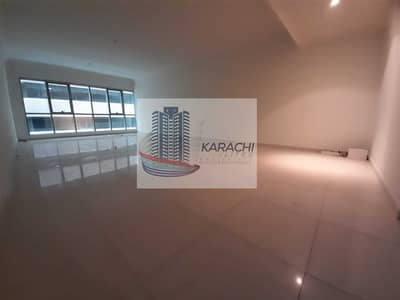 3 Bedroom Apartment for Rent in Al Khalidiyah, Abu Dhabi - SPECIOUS 3 BEDROOMS APARTMENT WITH MAIDS ROOM AND BASEMENT PARKING. 3 Bedroom Apartment for Rent in Al Khalidiyah, Abu Dhabi - SPECIOUS 3 BEDROOMS APARTMENT WITH MAIDS ROOM AND BASEMENT PARKING.
