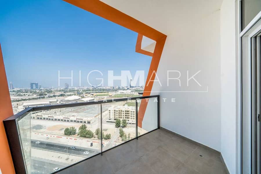 4 Brand New | Vacant | High Floor | Unfurnished