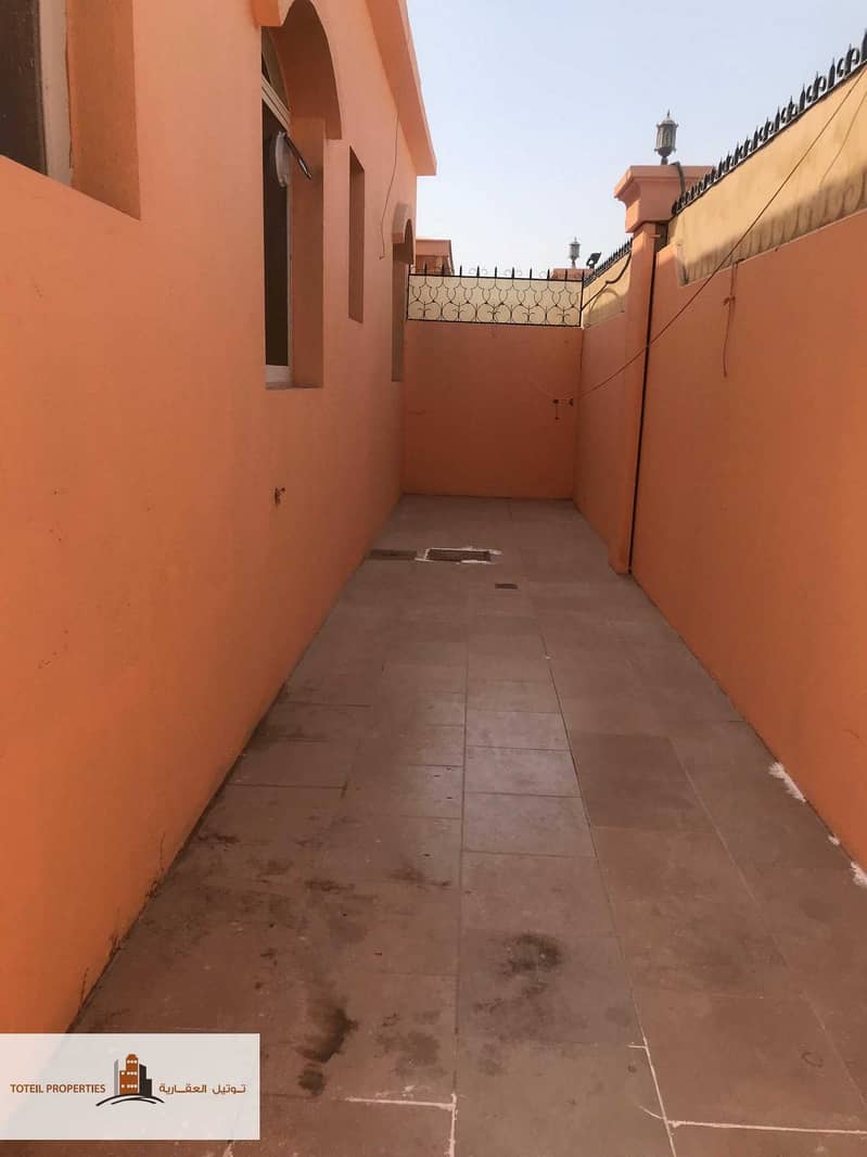 4 3 MASTER BEDROOM WITH PRIVATE ENTRANCES FOR RENT IN SHAKHBOUT CITY
