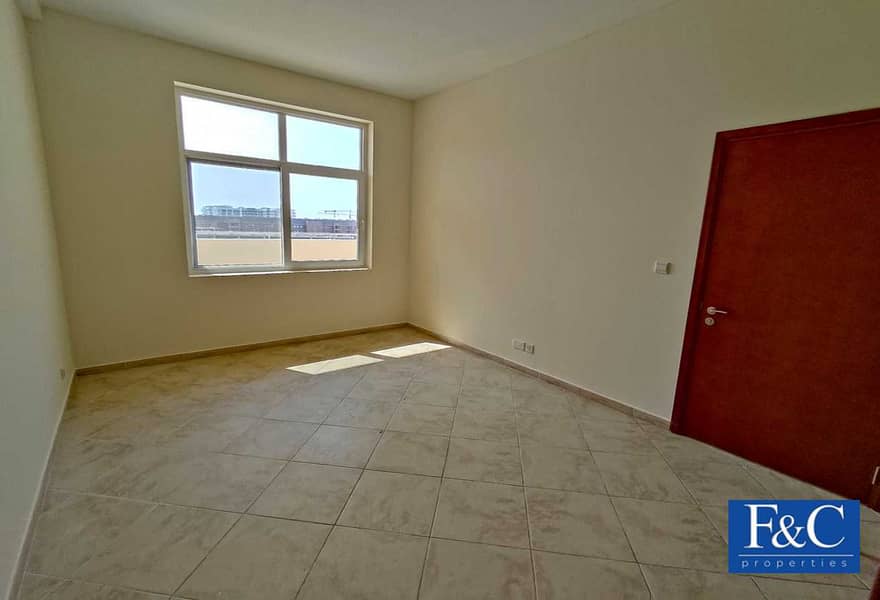 12 Large Unit | Amazing view | Well Maintained