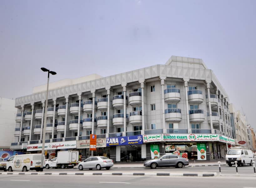 1 Month Free Massive 2 Bedroom near to Lamcy Plaza Oud metha
