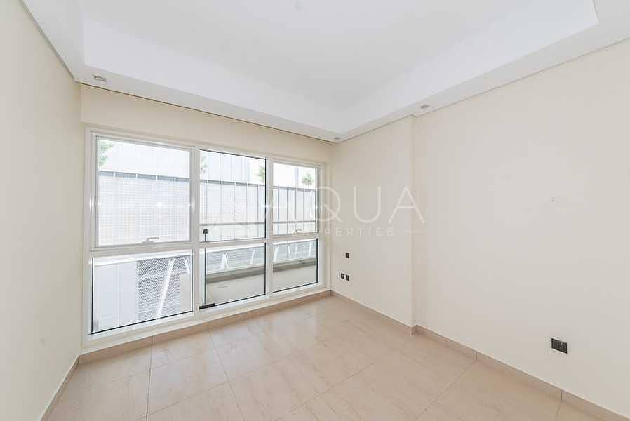 7 Brand New | Study | Spacious Layout | Vacant