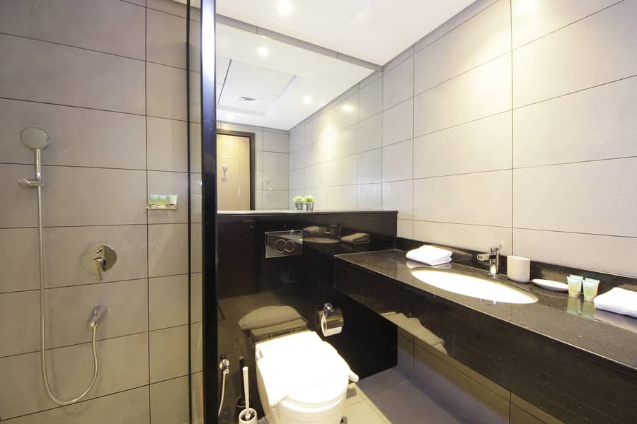 10 Bathroom