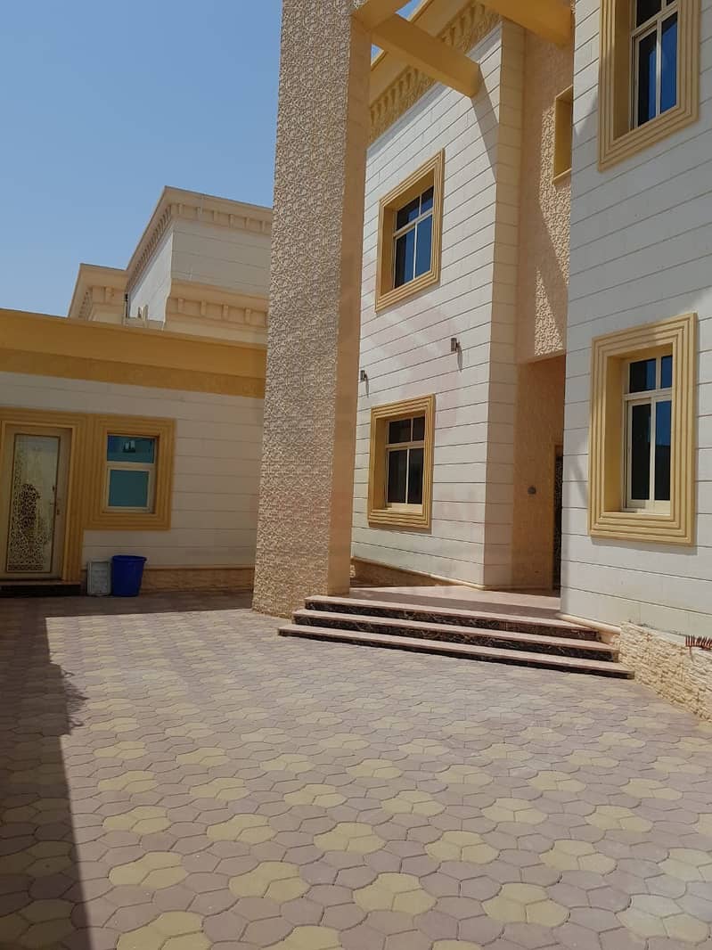 Separate Elegant 7BHK Villa in Ramla Zakher | Including water and electricity