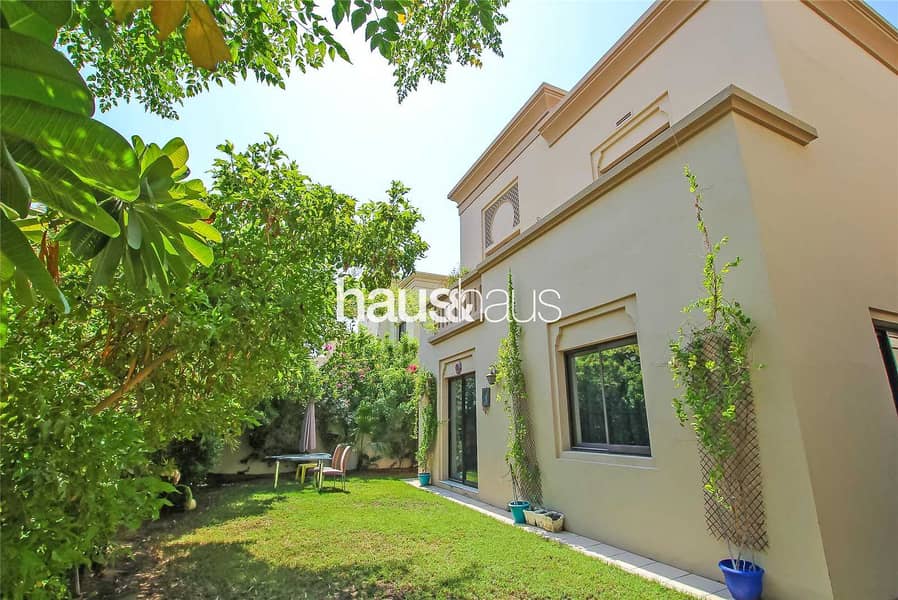 Immaculate | Upgraded | Landscaped Garden