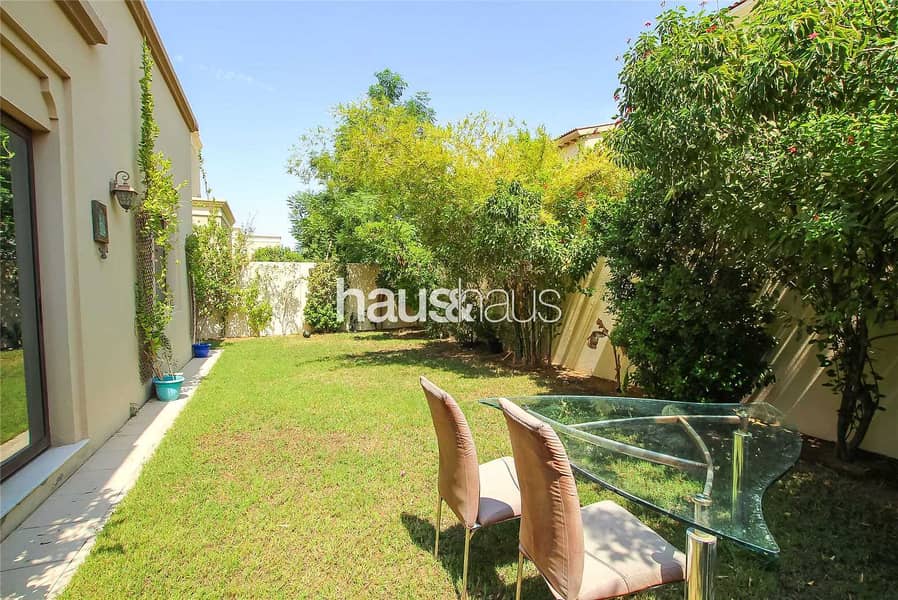 4 Immaculate | Upgraded | Landscaped Garden
