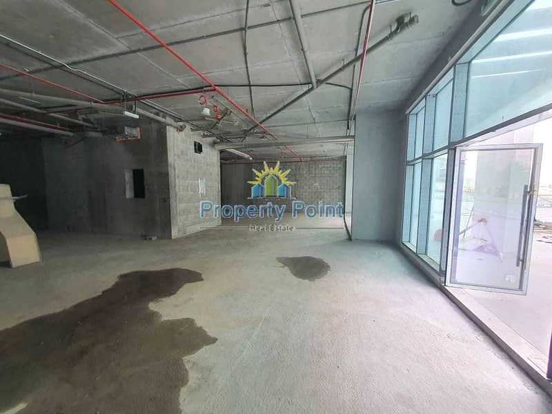 3 220 SQM Showroom for RENT | Spacious Layout | Prime Location in Al Raha Beach
