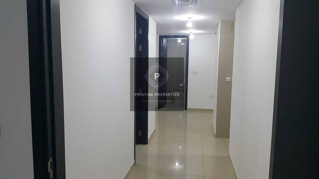 5 Very Spacious Layout| Specular View |2  Bedroom Apartment for Rent