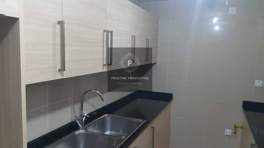 10 Very Spacious Layout| Specular View |2  Bedroom Apartment for Rent
