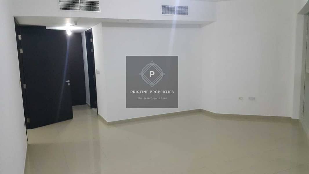 16 Very Spacious Layout| Specular View |2  Bedroom Apartment for Rent