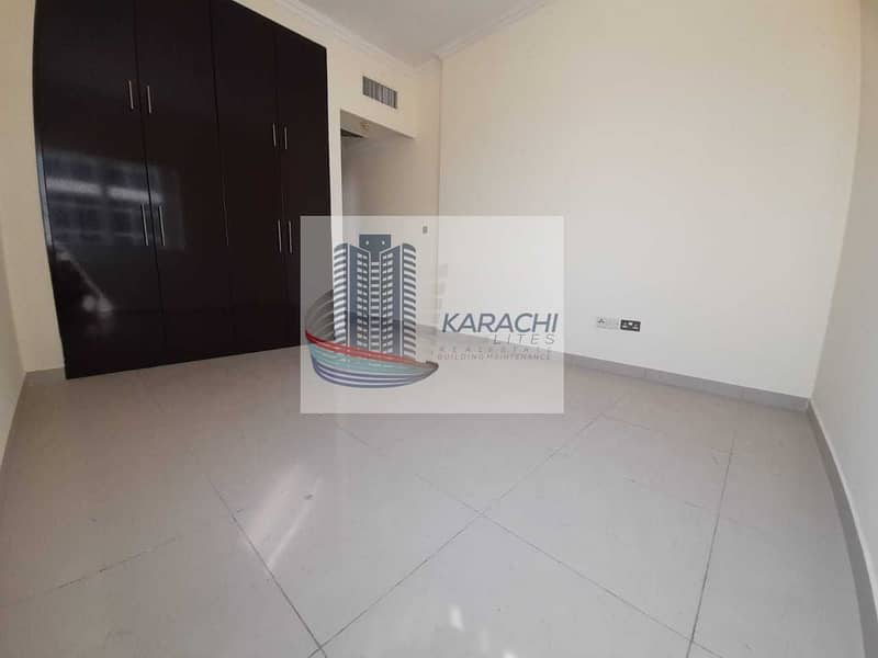 4 SPECIOUS TWO BEDROOMS APARTMENT WITH 3 WASHROOMS & BASEMENT PARKING