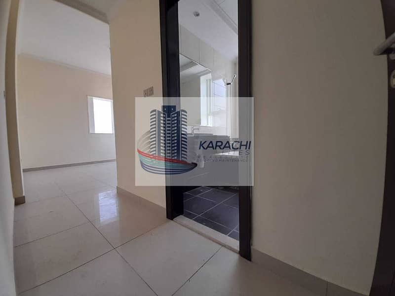 7 SPECIOUS TWO BEDROOMS APARTMENT WITH 3 WASHROOMS & BASEMENT PARKING