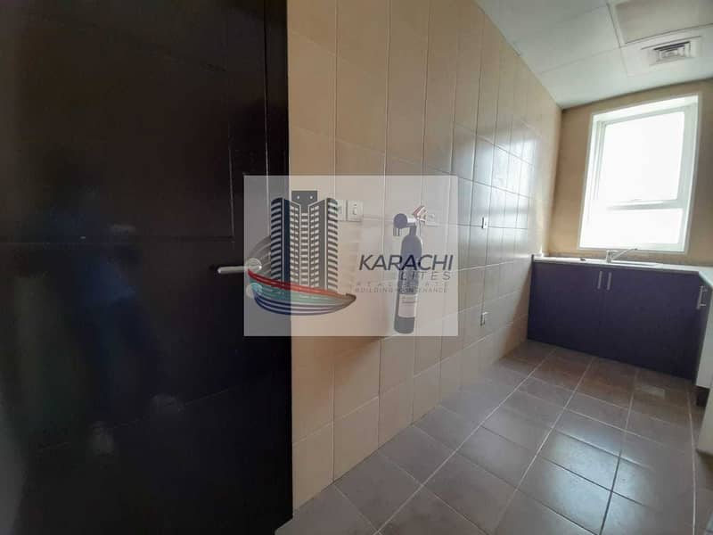 11 SPECIOUS TWO BEDROOMS APARTMENT WITH 3 WASHROOMS & BASEMENT PARKING