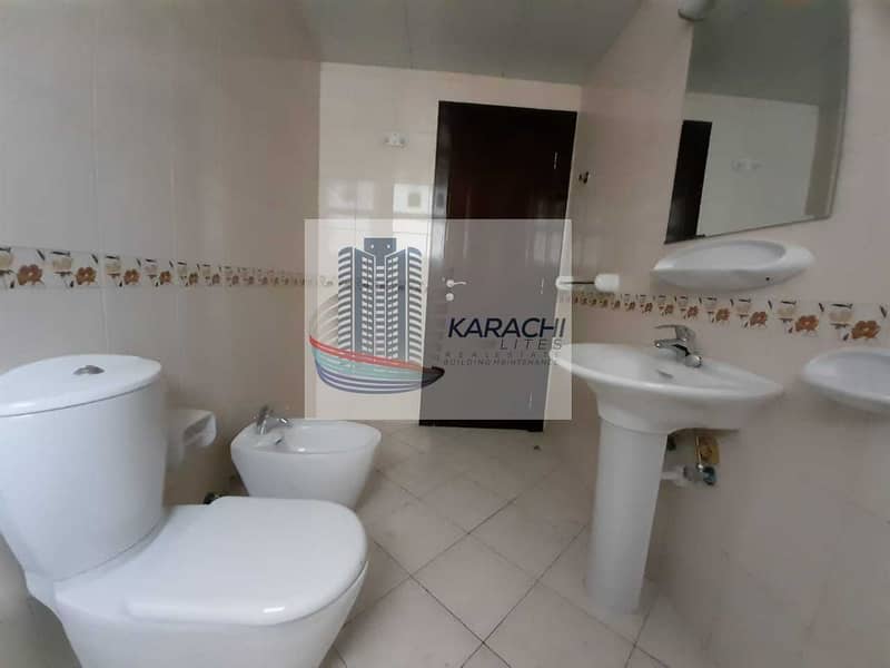 12 SPECIOUS TWO BEDROOMS APARTMENT WITH 3 WASHROOMS & BASEMENT PARKING