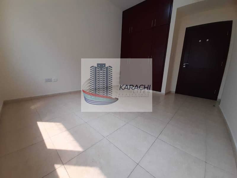 5 SPECIOUS TWO BEDROOMS APARTMENT WITH TWO FULL WASHROOMS