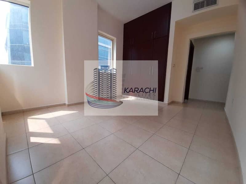 8 SPECIOUS TWO BEDROOMS APARTMENT WITH TWO FULL WASHROOMS