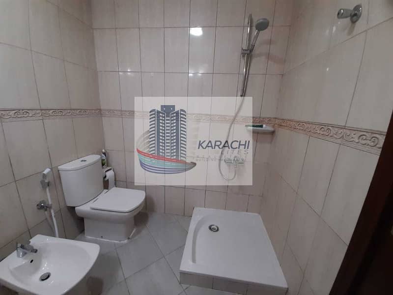 13 SPECIOUS TWO BEDROOMS APARTMENT WITH TWO FULL WASHROOMS