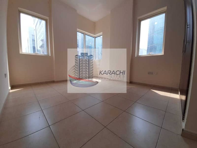 20 SPECIOUS TWO BEDROOMS APARTMENT WITH TWO FULL WASHROOMS
