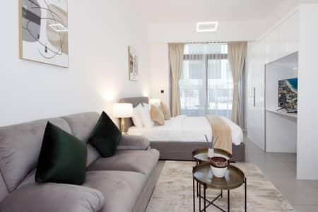 استوديو  للايجار في قرية جميرا الدائرية، دبي - Bedroom & living area