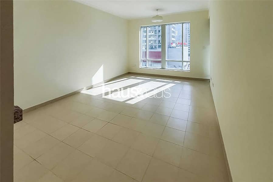 11 Burj Views | Great Location | Large Layout