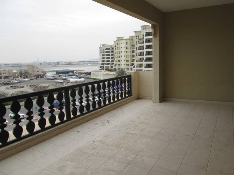 2 MARINA TWO BEDROOM APARTMENT IN VERY AFFORDABLE PRICE