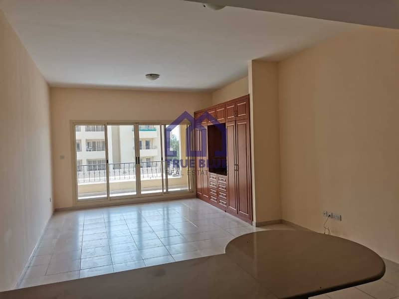 3 VACANT GOLF STUDIO APARTMENT NEAR AL HAMRA MALL