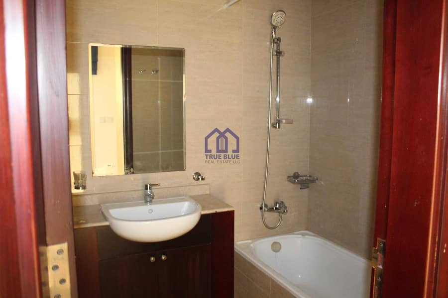 10 An Exclusive 2 Bed Room Villa For Rent In Al Hamra Village