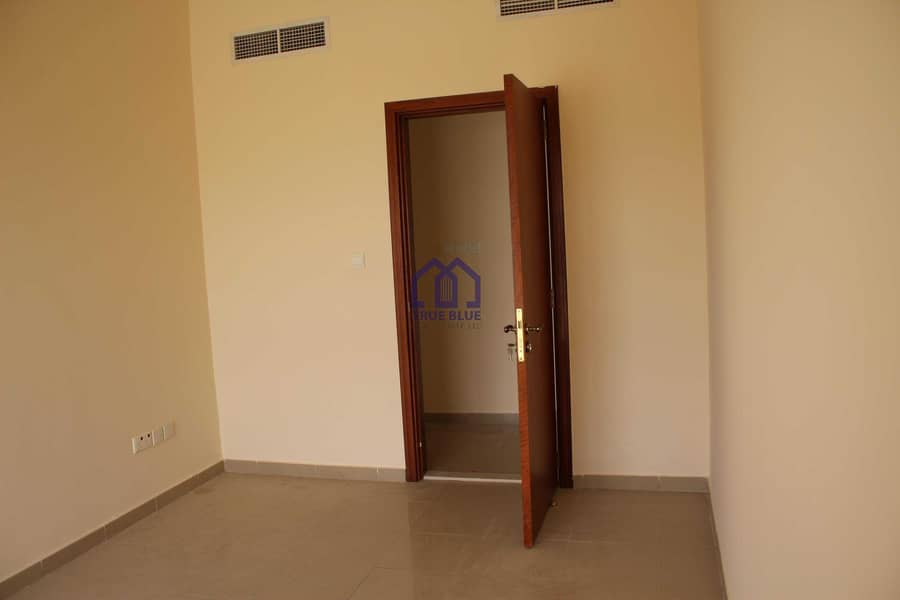 12 2BR Spacious Unfurnished Marina Apartment For Rent