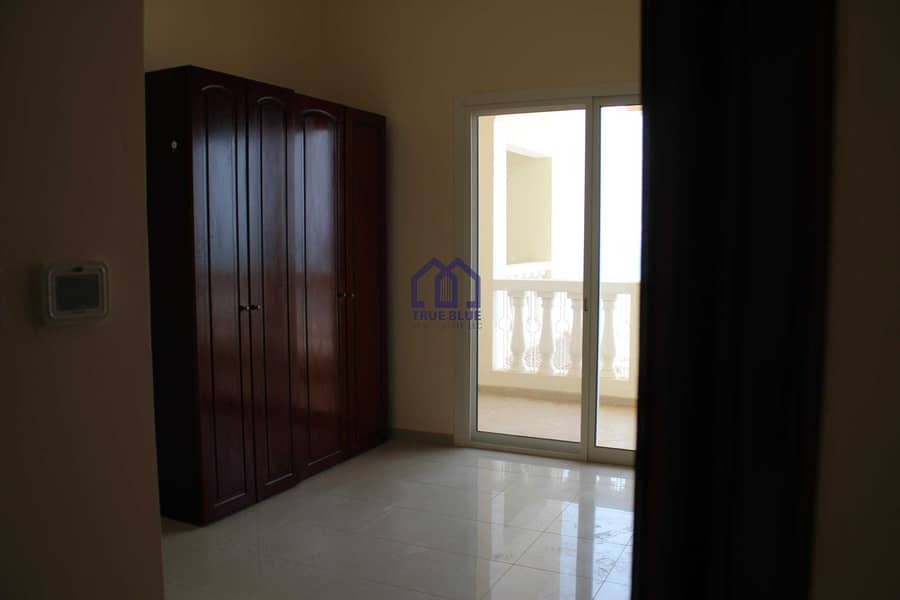 5 1BR Unfurnished Apartment In Royal Breeze Building