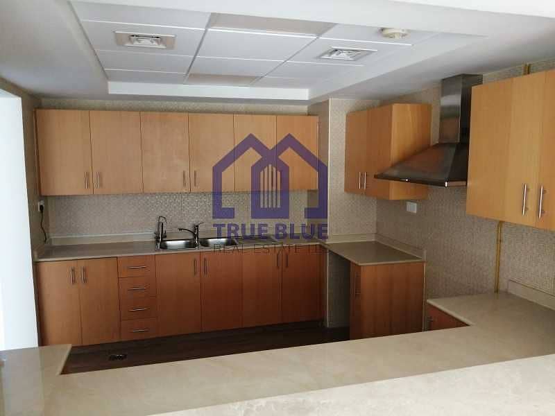 2 3 Bed Room + Maid Room Townhouse For Rent In Al Hamra Village