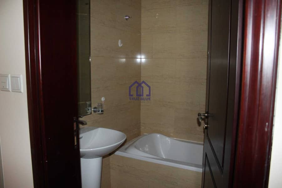 8 A nice beautiful apartment suitable for short family