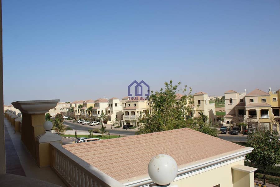 12 A nice beautiful apartment suitable for short family