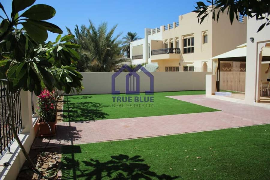 8 WELL MAINTAINED DUPLEX VILLA WITH GOLF COURSE VIEW