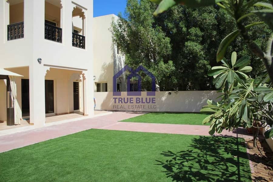 9 WELL MAINTAINED DUPLEX VILLA WITH GOLF COURSE VIEW
