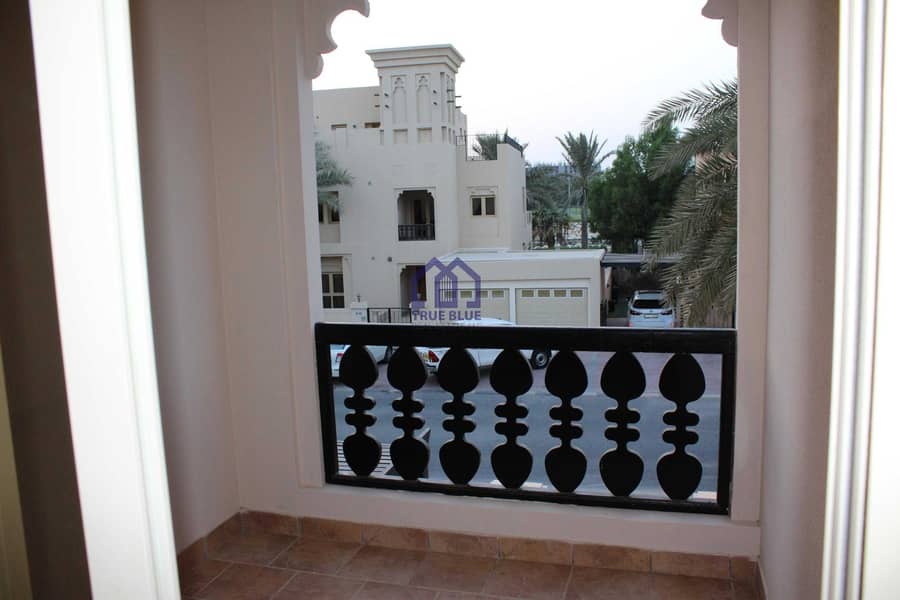 18 WELL MAINTAINED DUPLEX VILLA WITH GOLF COURSE VIEW