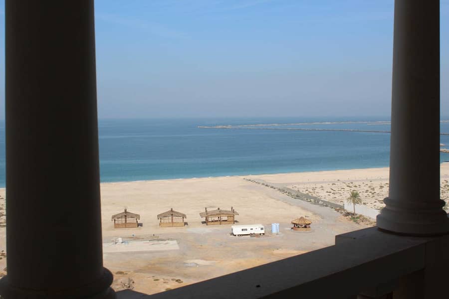 8 VACANT LARGE ONE BEDROOM WITH FULL SEA VIEW