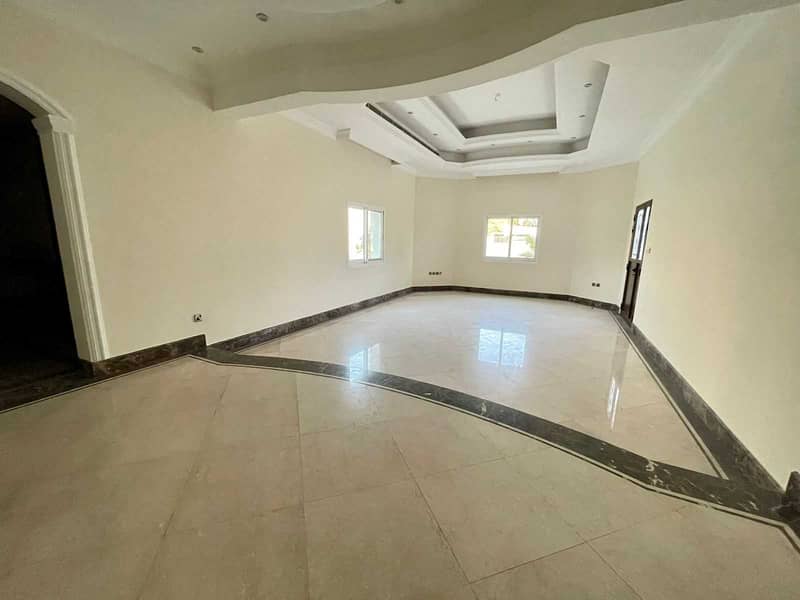 5 SPACIOUS 5BR VILLA / 2 CHEQUES