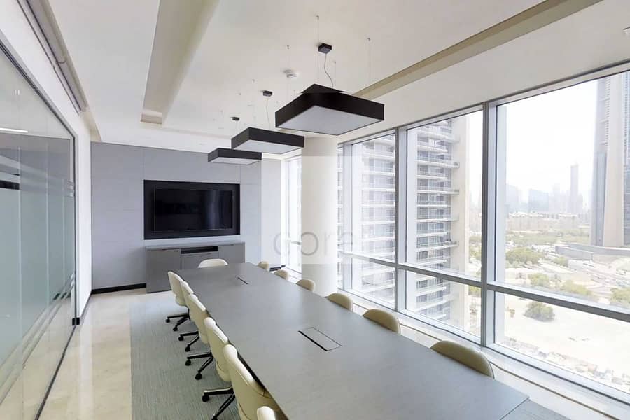 10 Exceptionally fitted office in Burj Daman