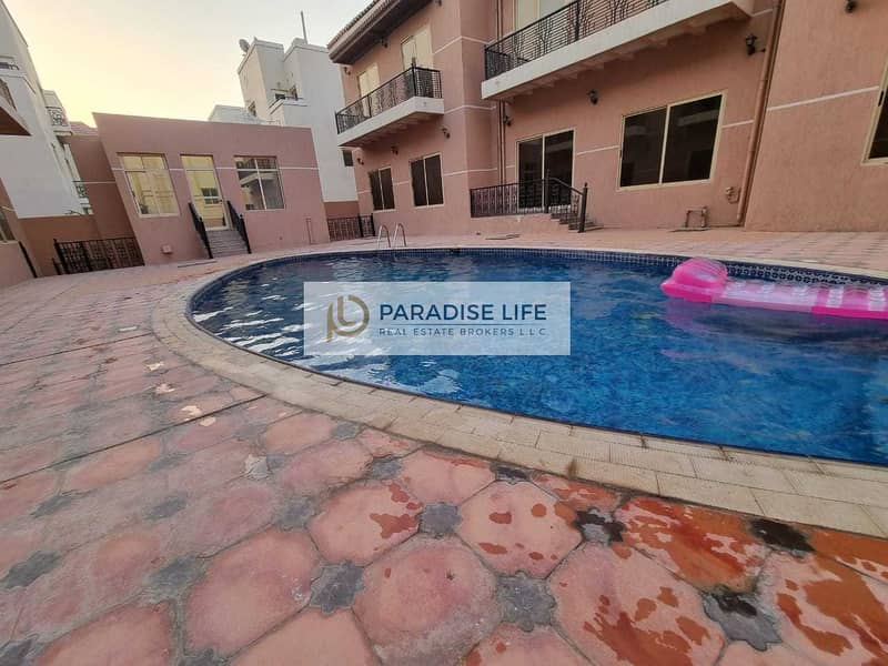 Luxury 4 Bedroom + Maidroom Villa for rent in Mirdif