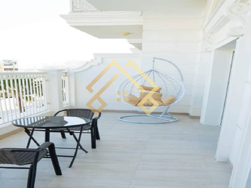 5 luxury italian design /fully furnished