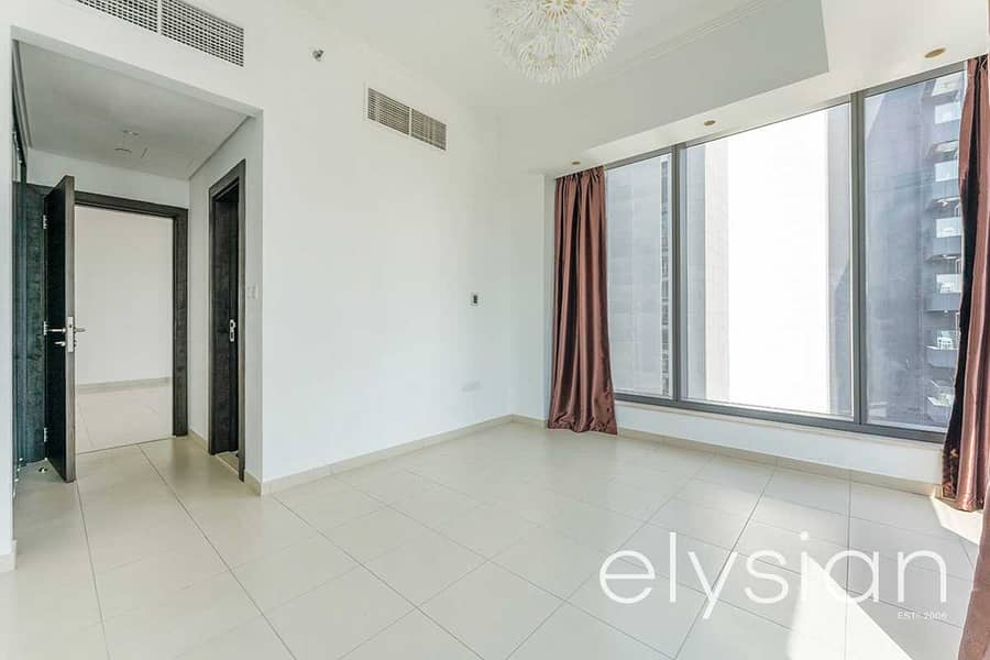 7 Next To Marina Mall | Marina View | 1 Bedroom