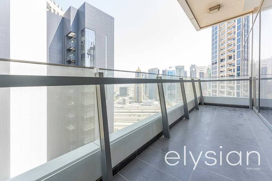 9 Next To Marina Mall | Marina View | 1 Bedroom