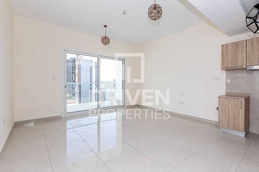 4 Brand New and Large | City and Pool View