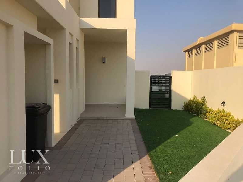 Vacant October | End Unit | Great Community Vacant October | End Unit | Great Community
