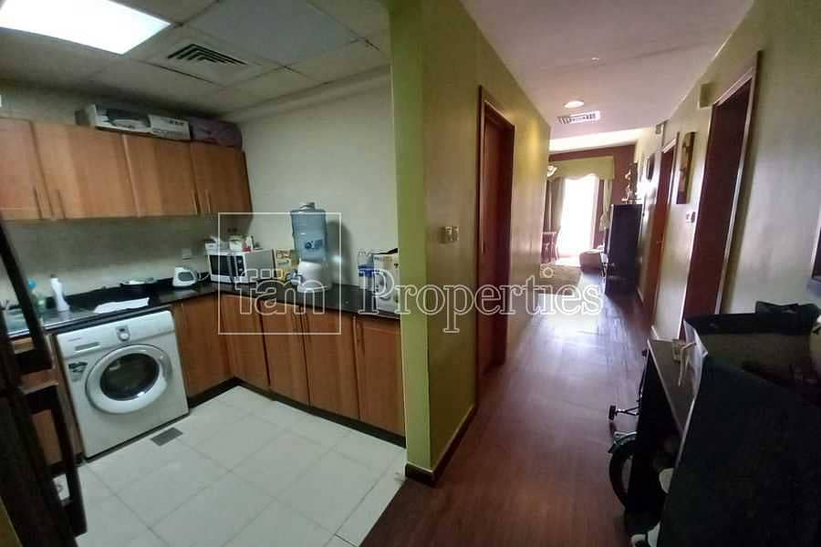 7 COZY 1BR WITH STUDY |  6 CHEQUES