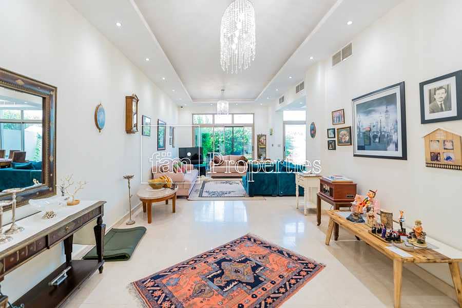 Perfect Family Home Bright Spacious townhouse