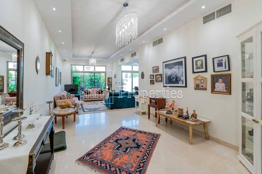 2 Perfect Family Home Bright Spacious townhouse